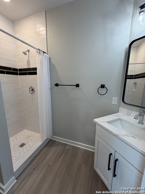 Listing photo id 5 for 2975 Martin Luther King