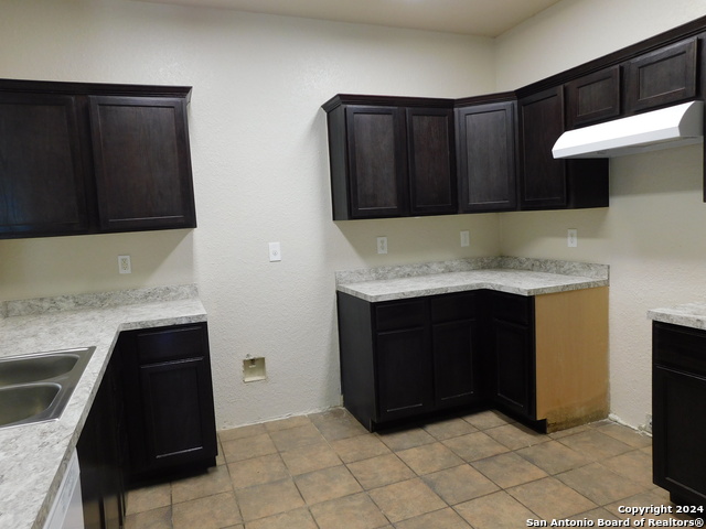 Image 5 of 18 For 6207 Hazel Valley St