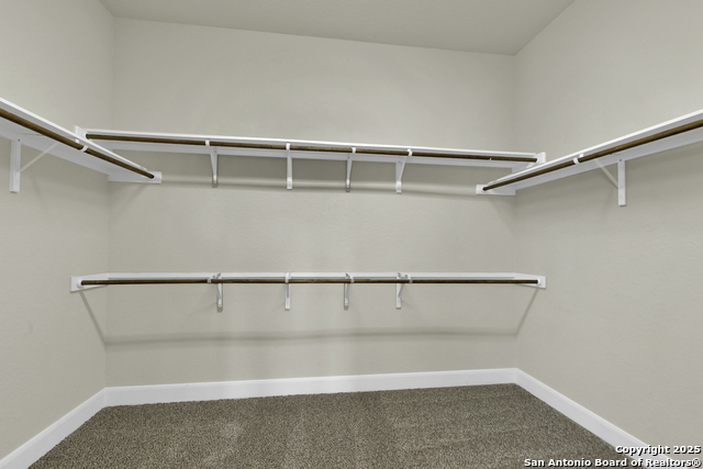 Image 12 of 20 For 945 Foxbrook