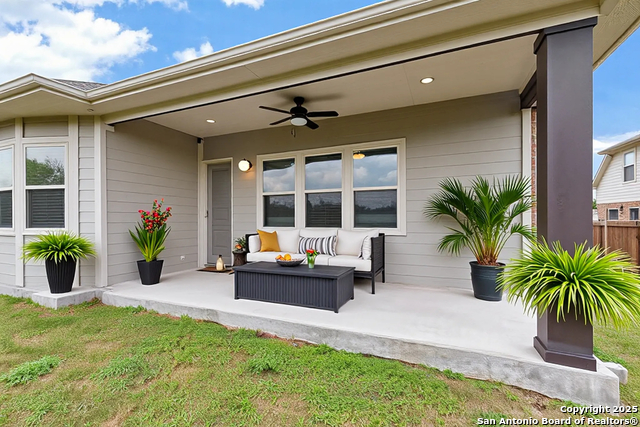 Image 19 of 20 For 945 Foxbrook