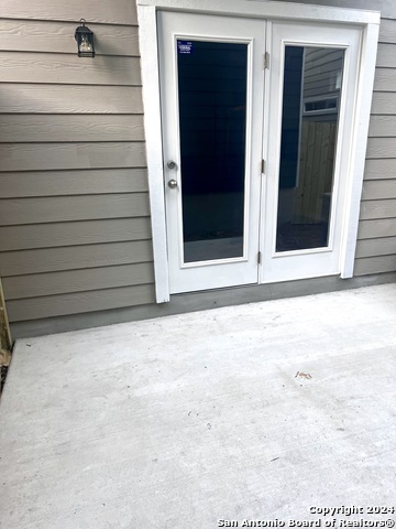 Image 19 of 21 For 2075 Silver Oak Dr