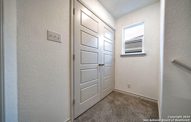 Image 6 of 21 For 2075 Silver Oak Dr