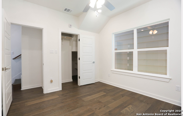 Image 14 of 24 For 310 W Evergreen St #115