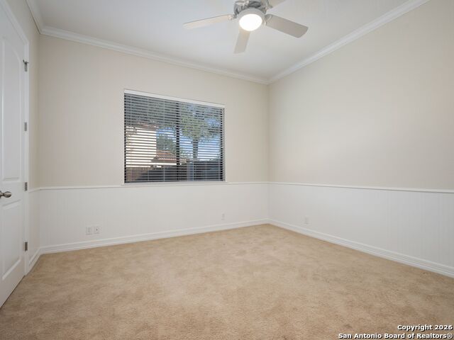 Listing photo id 26 for 303 Regent Circle