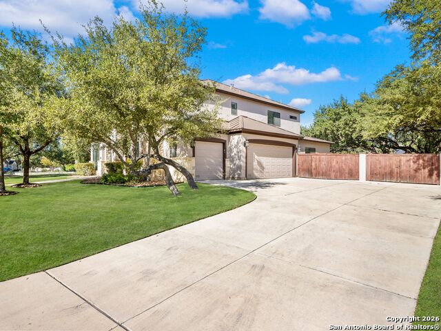 Listing photo id 52 for 303 Regent Circle