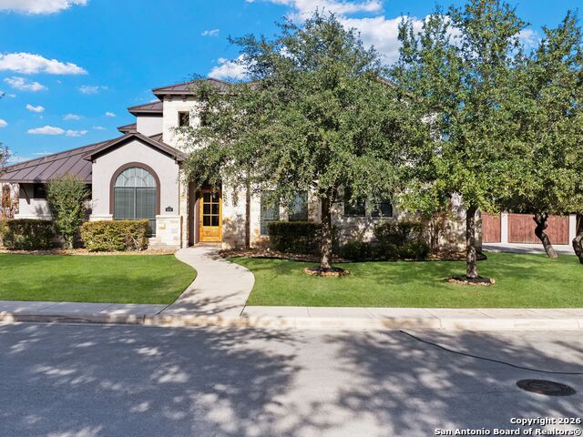 Listing photo id 53 for 303 Regent Circle