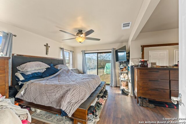 Image 20 of 62 For 277 Bear Springs W