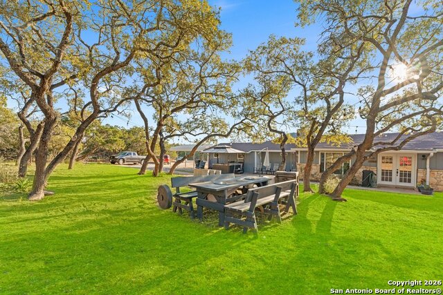 Image 34 of 62 For 277 Bear Springs W