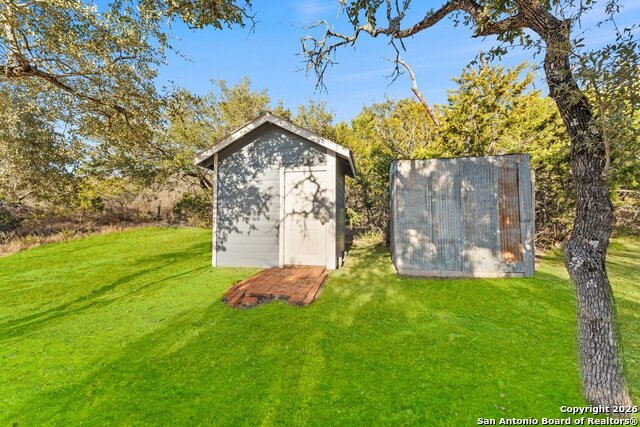 Image 39 of 62 For 277 Bear Springs W