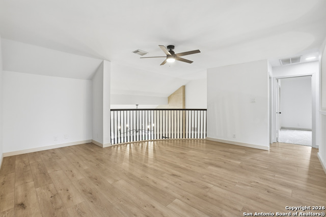 Listing photo id 13 for 103 Rimdale  