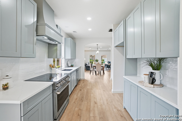 Listing photo id 5 for 103 Rimdale  