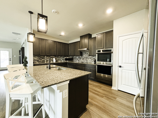 Listing photo id 17 for 8134 Emmeline Dr,