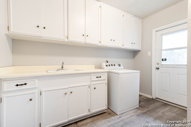 Image 30 of 35 For 3743 Newrock