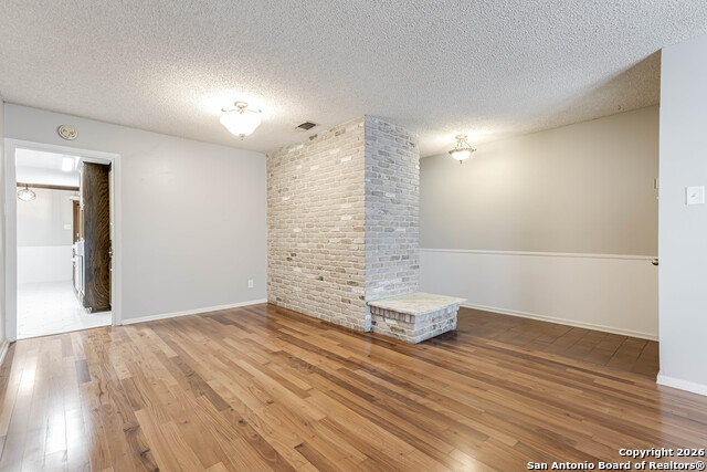 Image 6 of 35 For 3743 Newrock