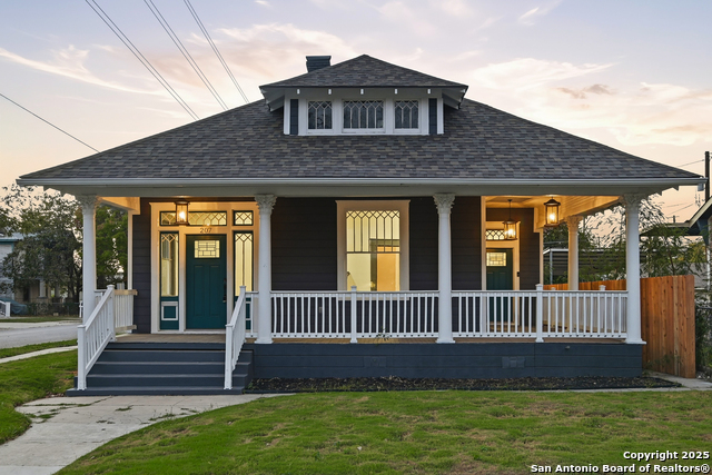 Image 2 of 28 For 207 Loretta Pl