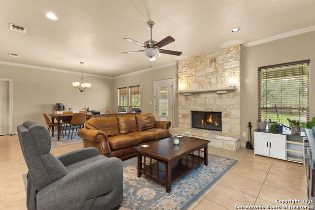 Image 7 of 26 For 889 Sundown  