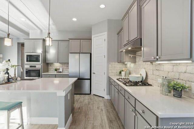 Listing photo id 13 for 3231 Lilly Flower