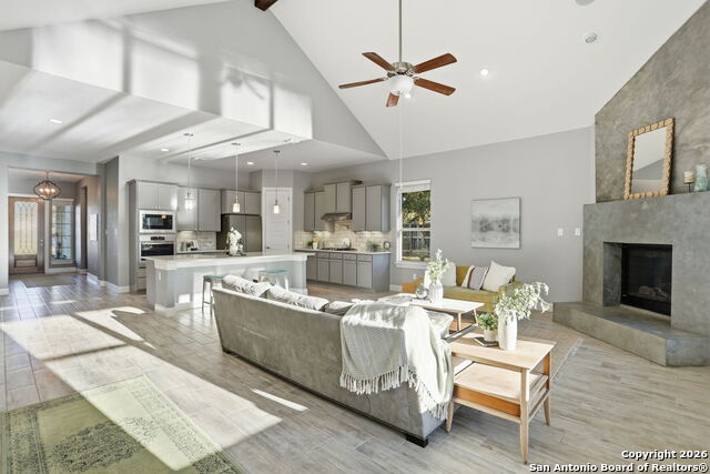 Listing photo id 16 for 3231 Lilly Flower