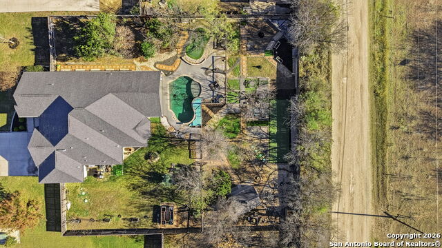 Listing photo id 46 for 3231 Lilly Flower