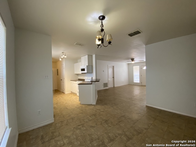 Image 3 of 11 For 176 White W A