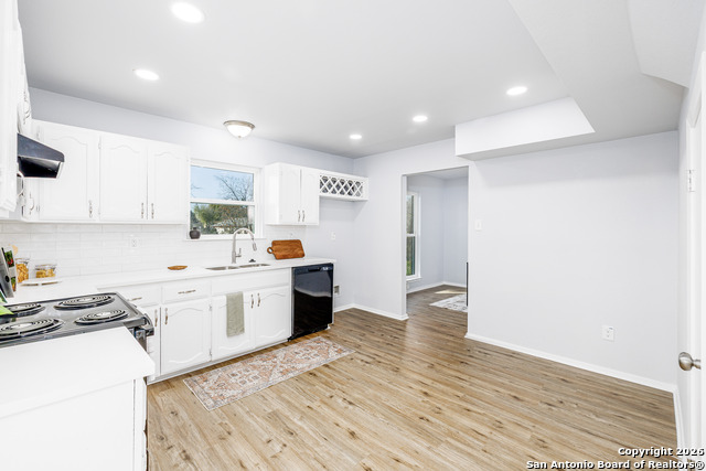 Listing photo id 9 for 5703 Honeygold