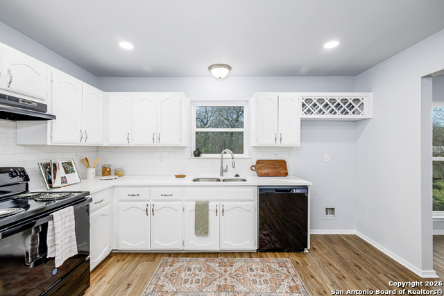 Listing photo id 11 for 5703 Honeygold