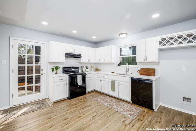 Listing photo id 12 for 5703 Honeygold