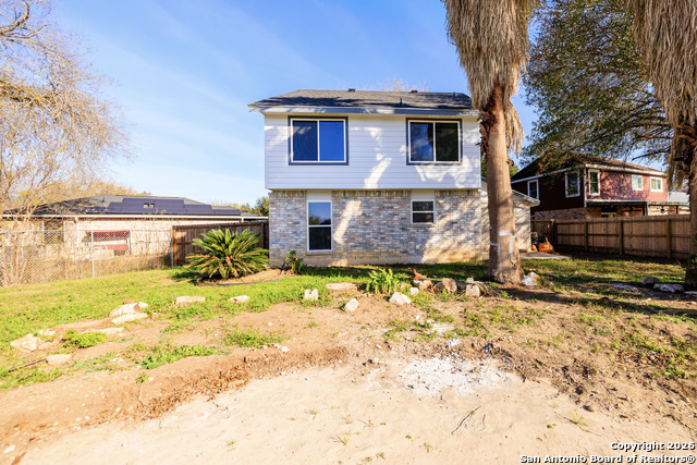 Listing photo id 28 for 5703 Honeygold