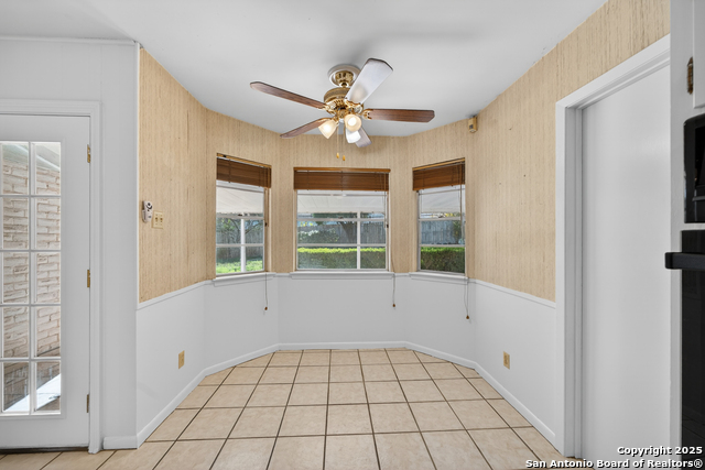 Listing photo id 11 for 3802 Oak  