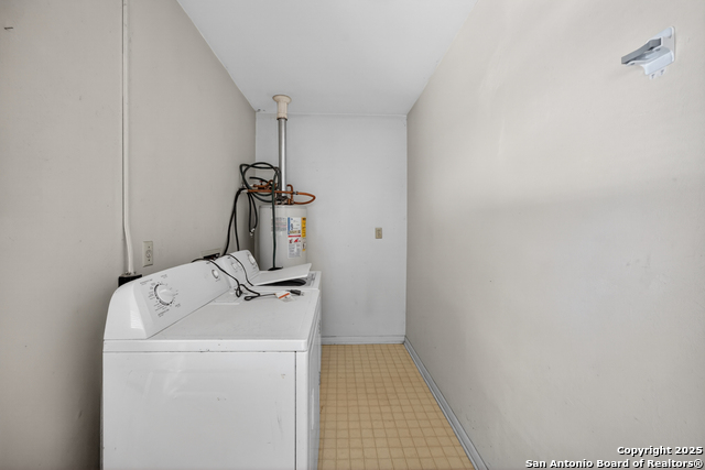 Listing photo id 22 for 3802 Oak  