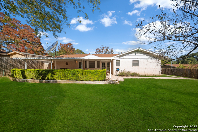 Listing photo id 29 for 3802 Oak  