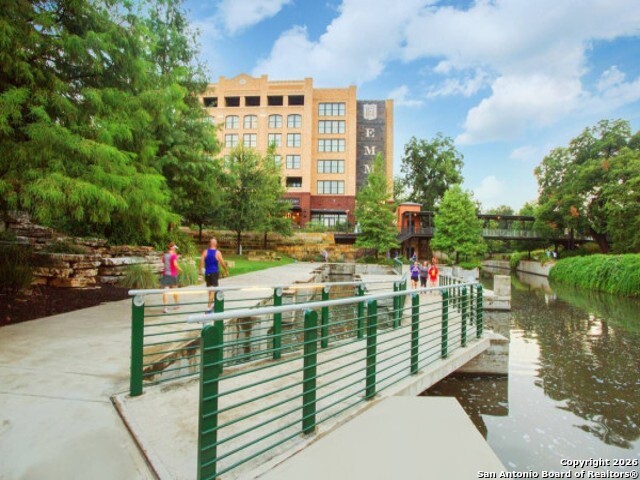 Image 26 of 28 For 1712 Pine N