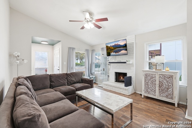 Image 4 of 26 For 3342 Stoney Square