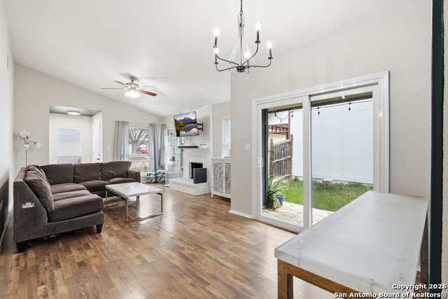 Image 5 of 26 For 3342 Stoney Square