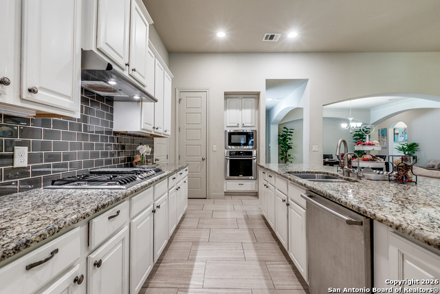 Listing photo id 8 for 3218 Lilly Flower