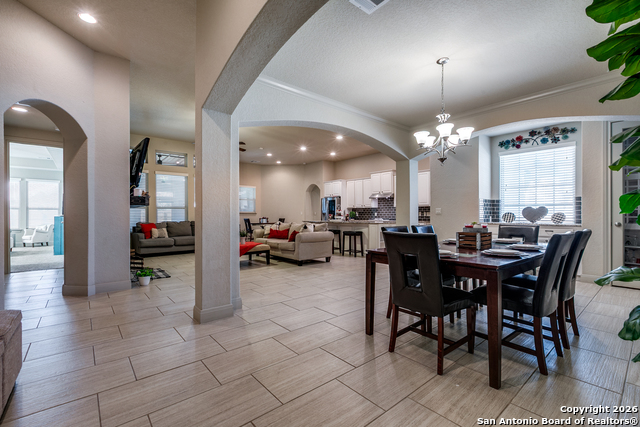 Listing photo id 11 for 3218 Lilly Flower