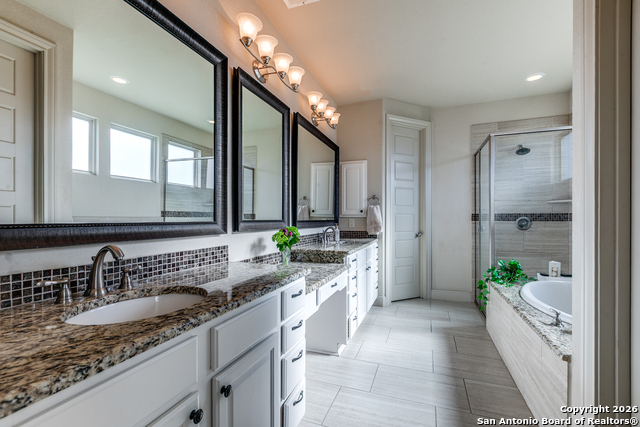 Listing photo id 13 for 3218 Lilly Flower