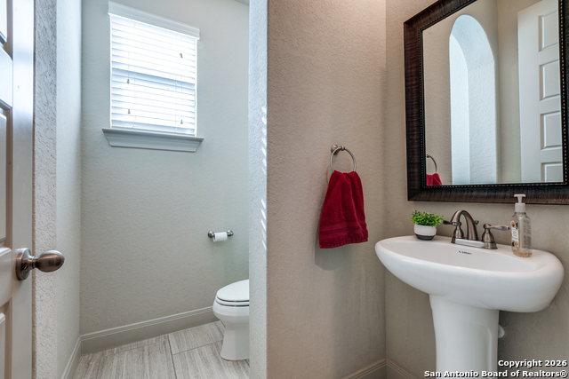 Listing photo id 17 for 3218 Lilly Flower