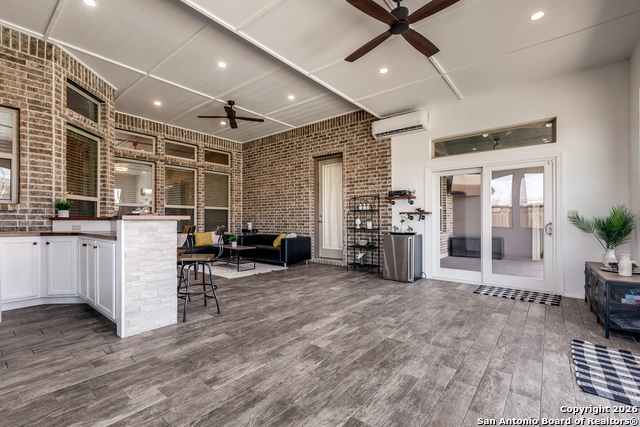 Listing photo id 22 for 3218 Lilly Flower