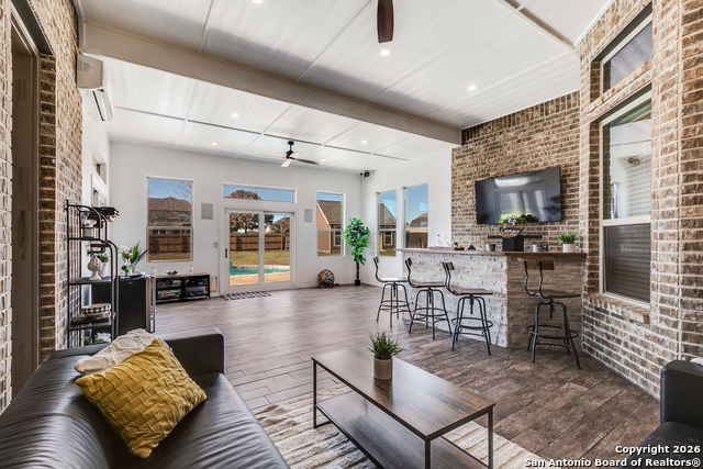 Listing photo id 1 for 3218 Lilly Flower