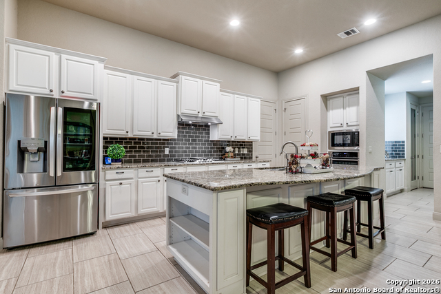 Listing photo id 6 for 3218 Lilly Flower