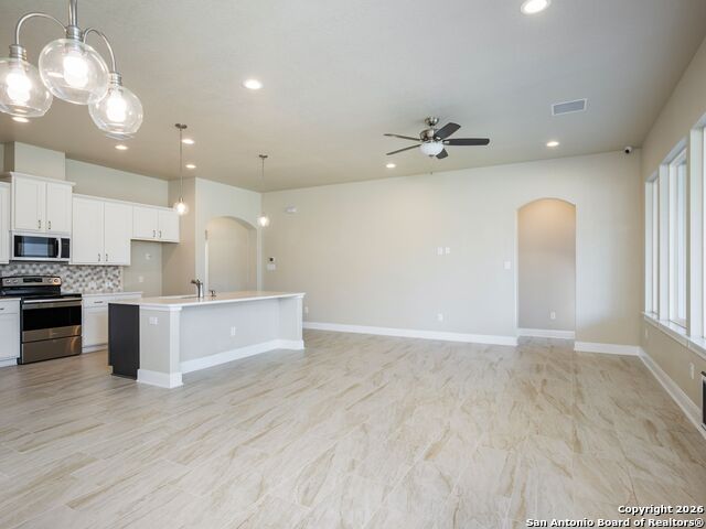 Image 14 of 33 For 14681 Main St