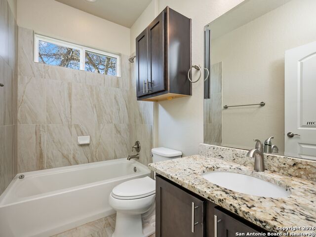 Image 24 of 33 For 14681 Main St