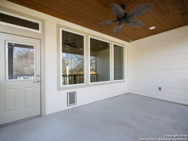 Image 31 of 33 For 14681 Main St