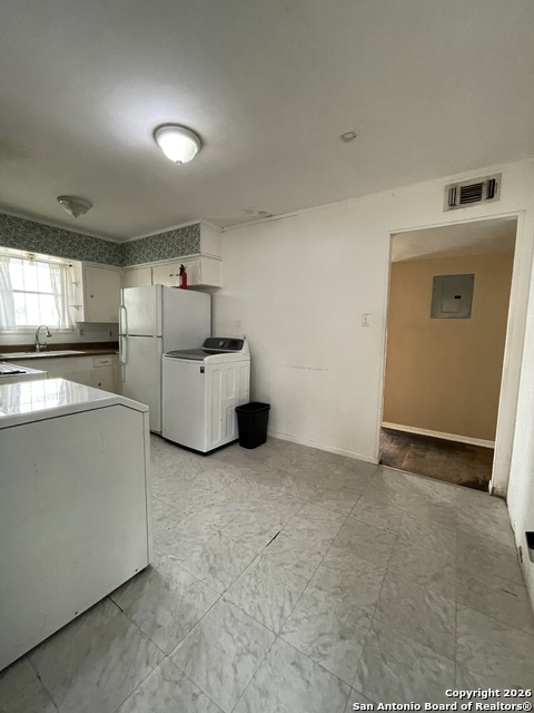 Image 10 of 34 For 910 Grosvenor