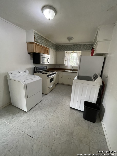 Image 12 of 34 For 910 Grosvenor