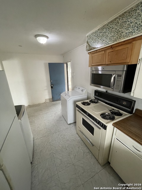 Image 13 of 34 For 910 Grosvenor