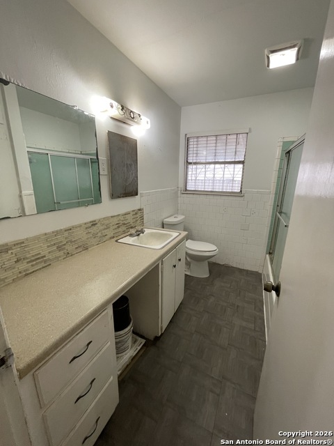 Image 17 of 34 For 910 Grosvenor