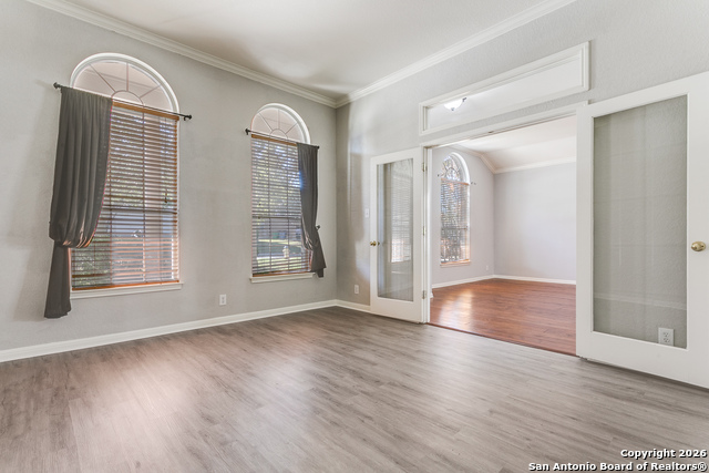 Image 10 of 23 For 407 Neches Branch