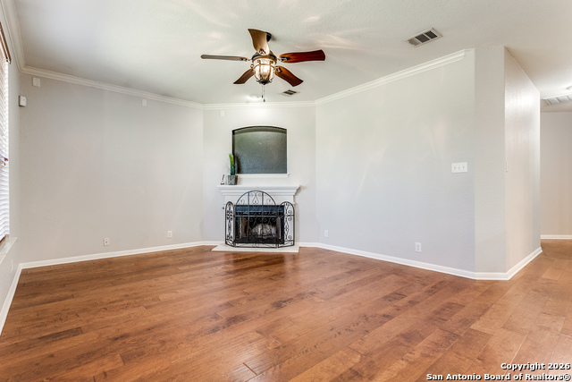 Image 5 of 23 For 407 Neches Branch